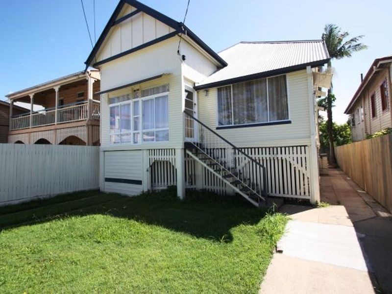 200 Flinders Parade, Sandgate QLD 4017