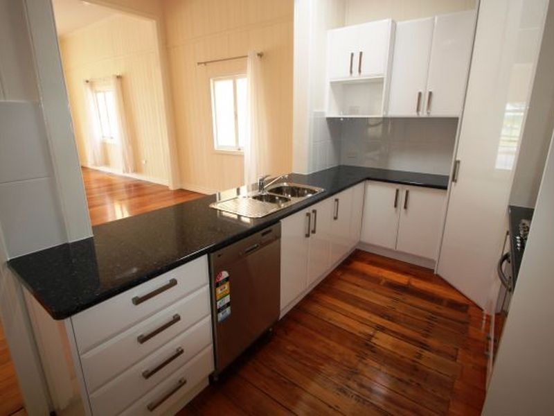 200 Flinders Parade, Sandgate QLD 4017