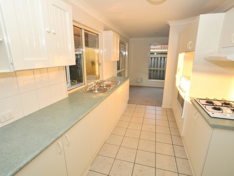 100 Silkyoak Circuit, Fitzgibbon QLD 4018