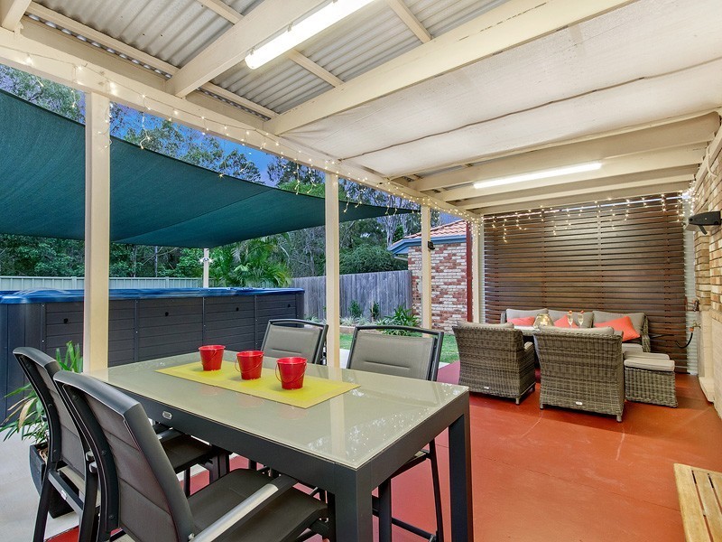 75 Cambridge Crescent, Fitzgibbon QLD 4018