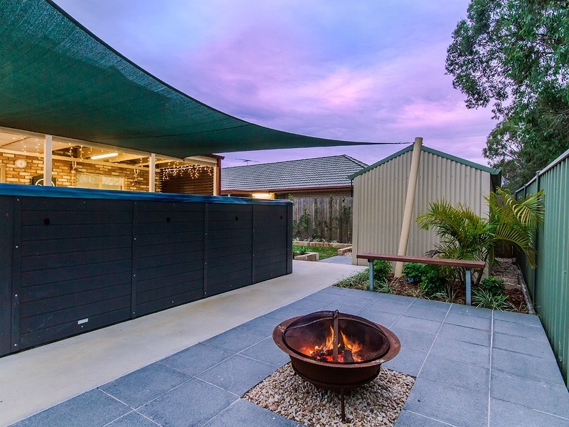 75 Cambridge Crescent, Fitzgibbon QLD 4018