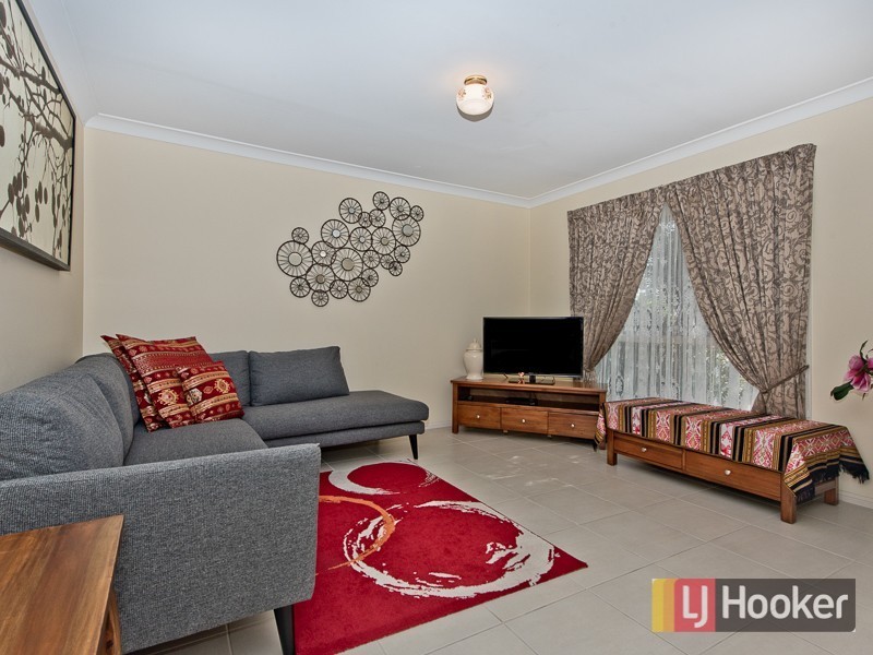 84 Silkyoak Circuit, Fitzgibbon QLD 4018