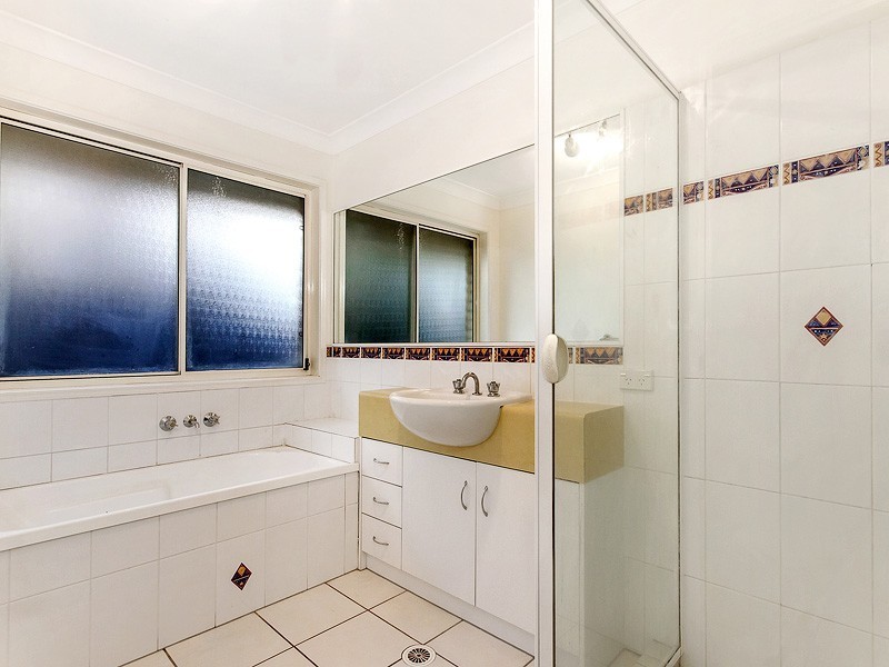 16 Ibiza Place, Carseldine QLD 4034