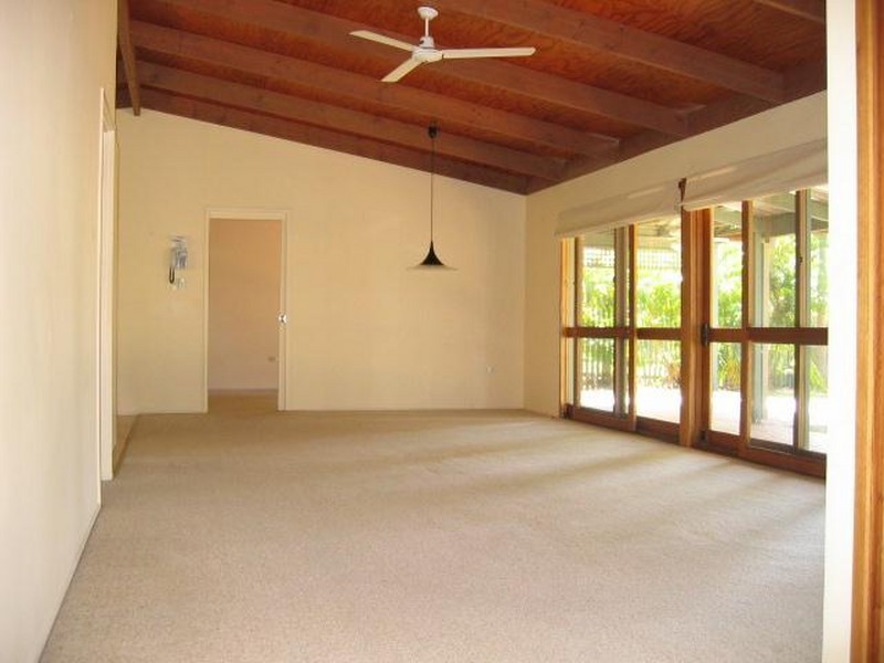 9 Barcroft Street, Aspley QLD 4034