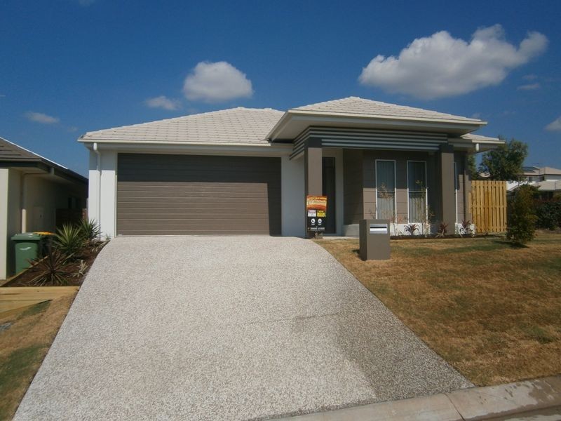 17 Lomond Street, North Lakes QLD 4509
