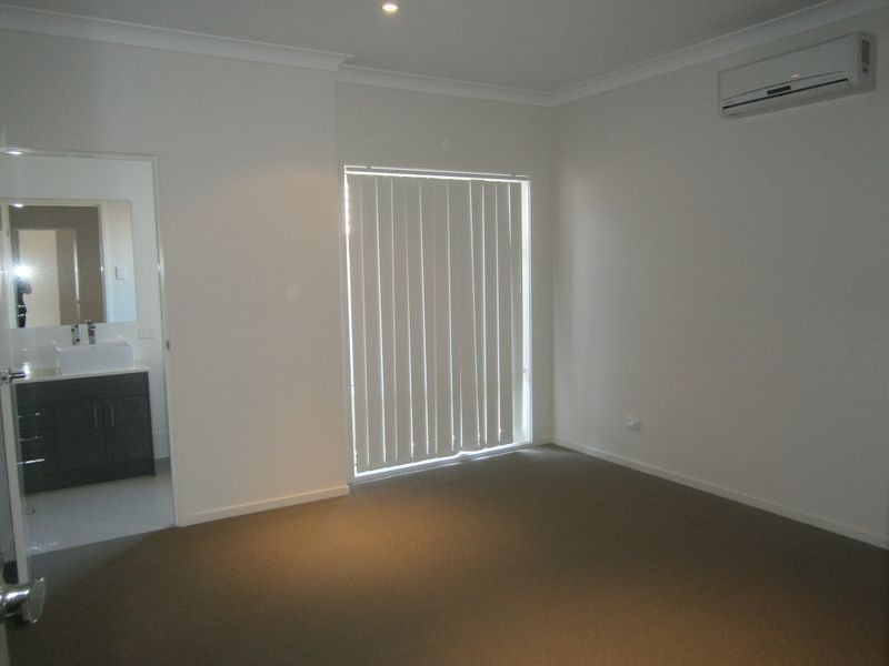 17 Lomond Street, North Lakes QLD 4509