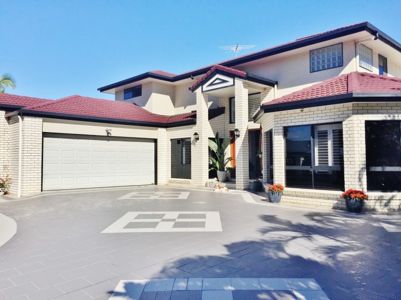 9 Reliance Court, Newport QLD 4020