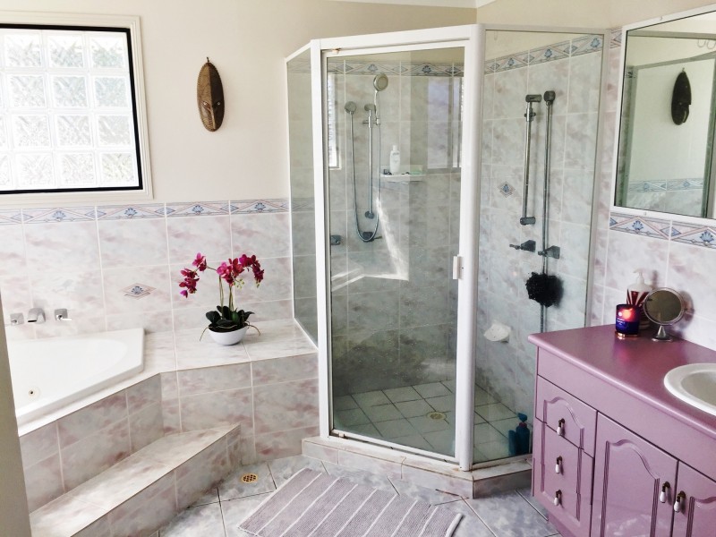 9 Reliance Court, Newport QLD 4020