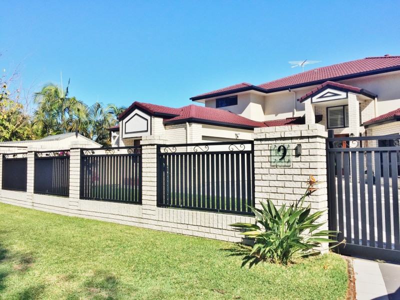 9 Reliance Court, Newport QLD 4020