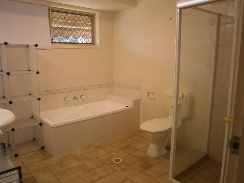 42 Rose Crescent, Fitzgibbon QLD 4018