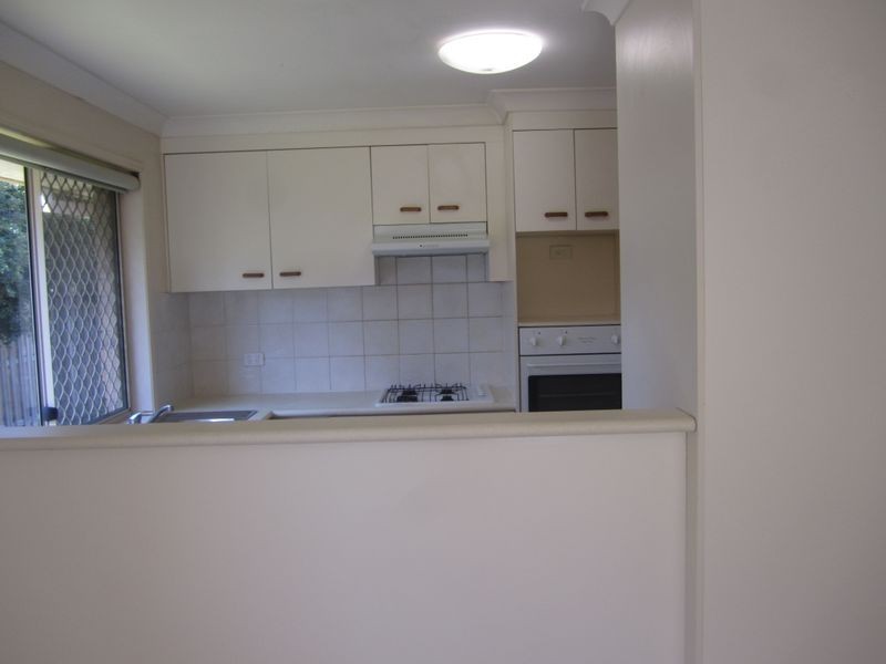 25 Manitoba Place, Wavell Heights QLD 4012