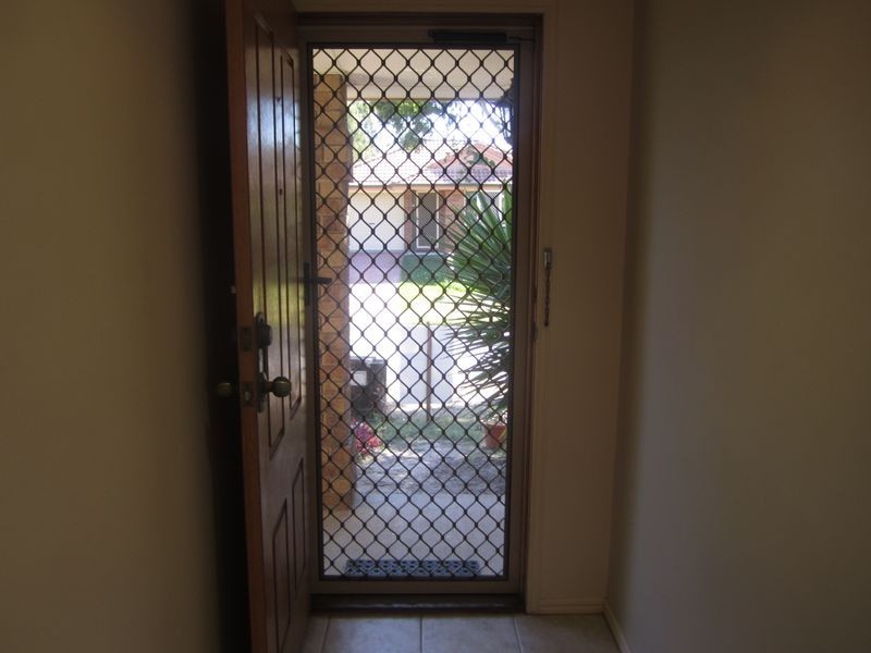 25 Manitoba Place, Wavell Heights QLD 4012