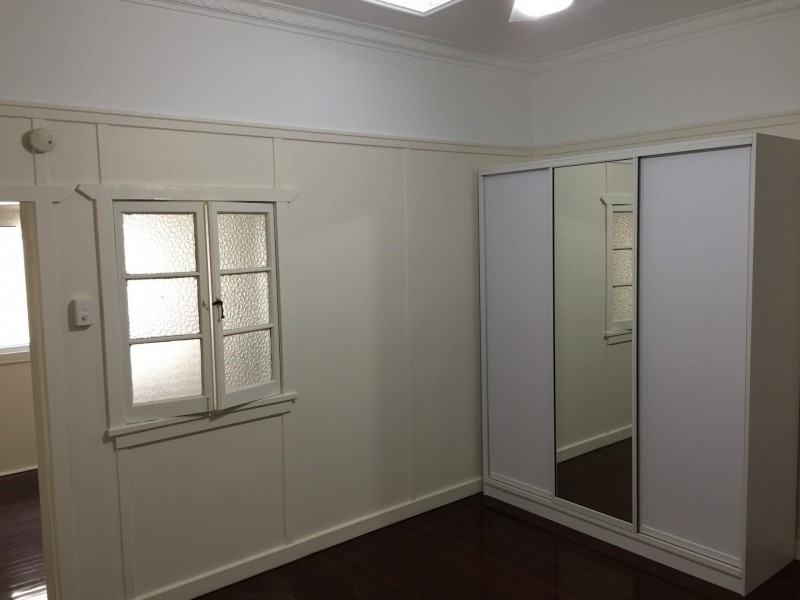 2/210 Flinders Parade, Sandgate QLD 4017