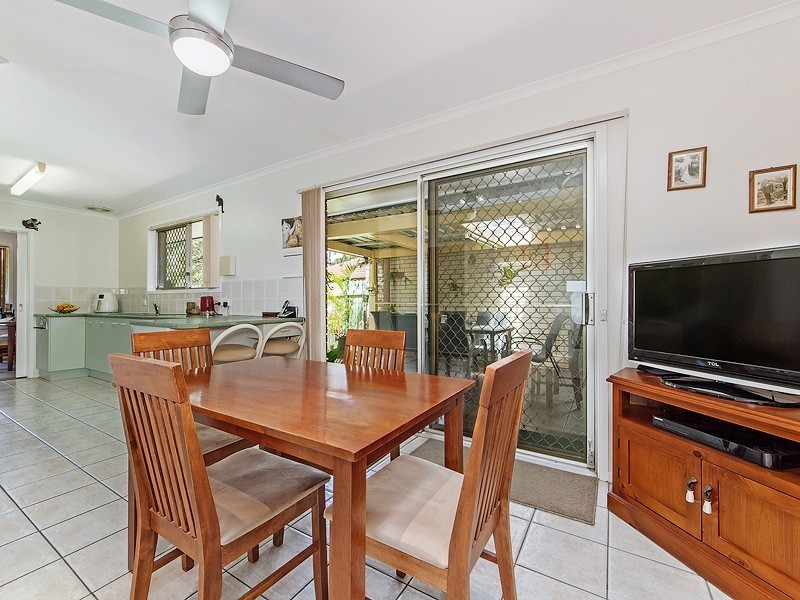 4 Wittacombe Street, Chermside West QLD 4032