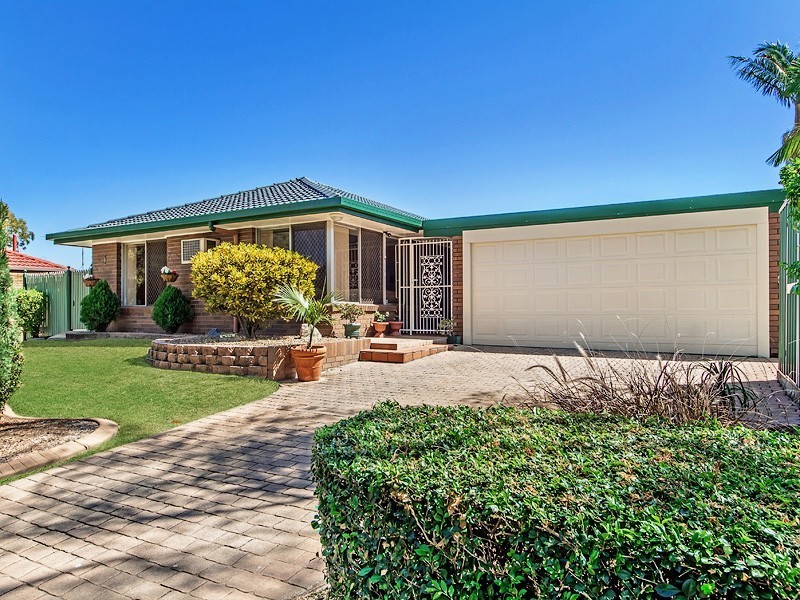 4 Wittacombe Street, Chermside West QLD 4032