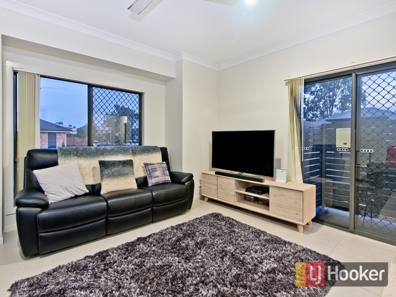22 Blue Mountains Crescent, Fitzgibbon QLD 4018