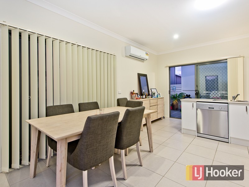 22 Blue Mountains Crescent, Fitzgibbon QLD 4018