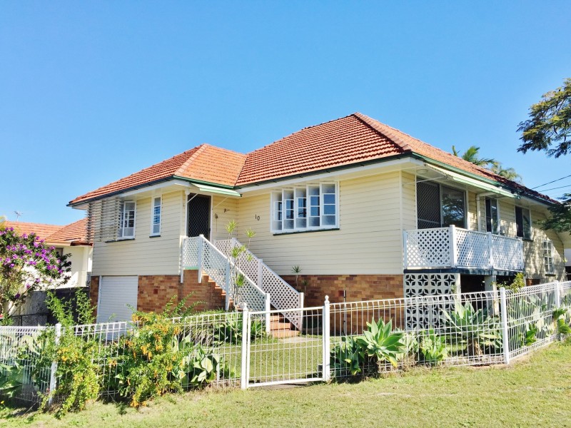 10 Farnell Street, Chermside QLD 4032