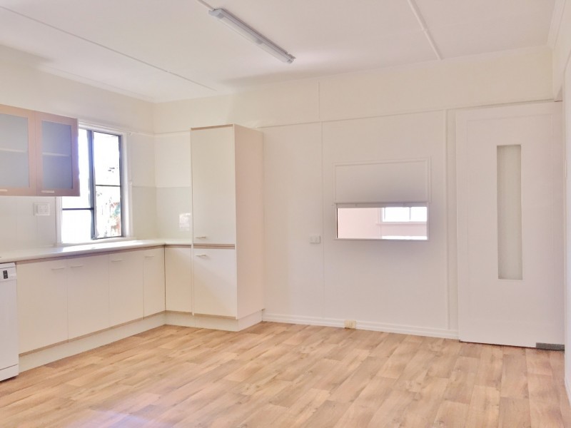 10 Farnell Street, Chermside QLD 4032