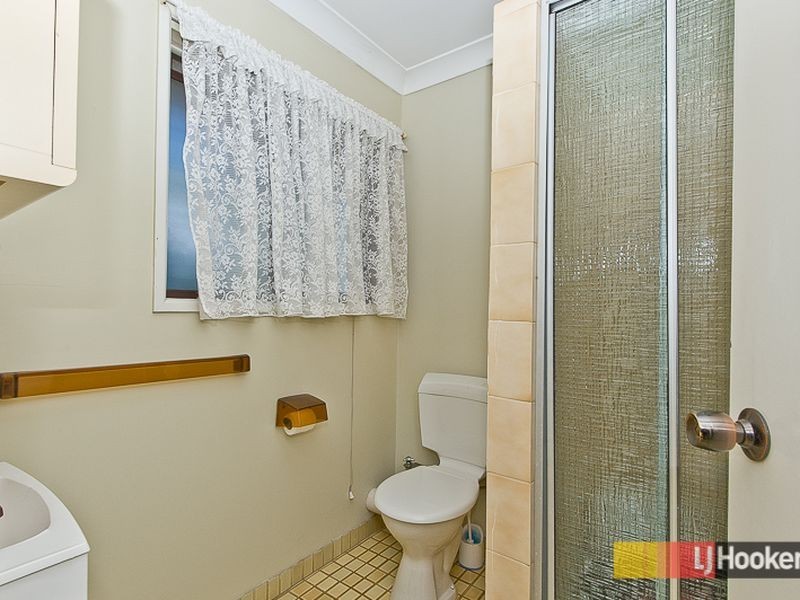 1 Charmaine Ct, Albany Creek QLD 4035