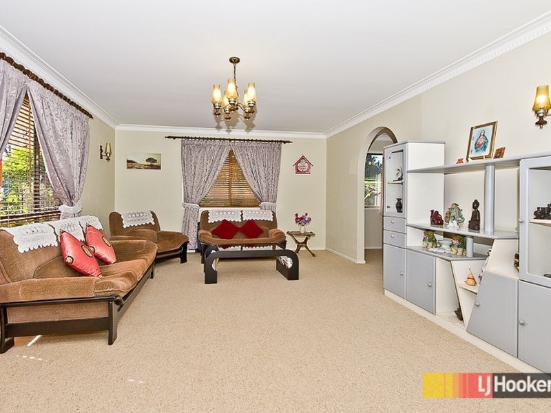 1 Charmaine Ct, Albany Creek QLD 4035