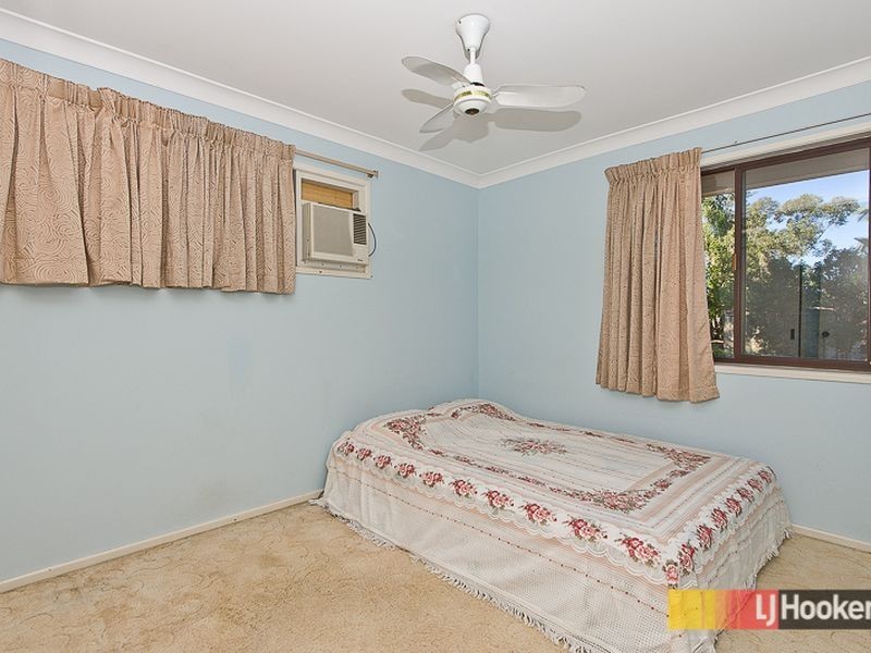 1 Charmaine Ct, Albany Creek QLD 4035