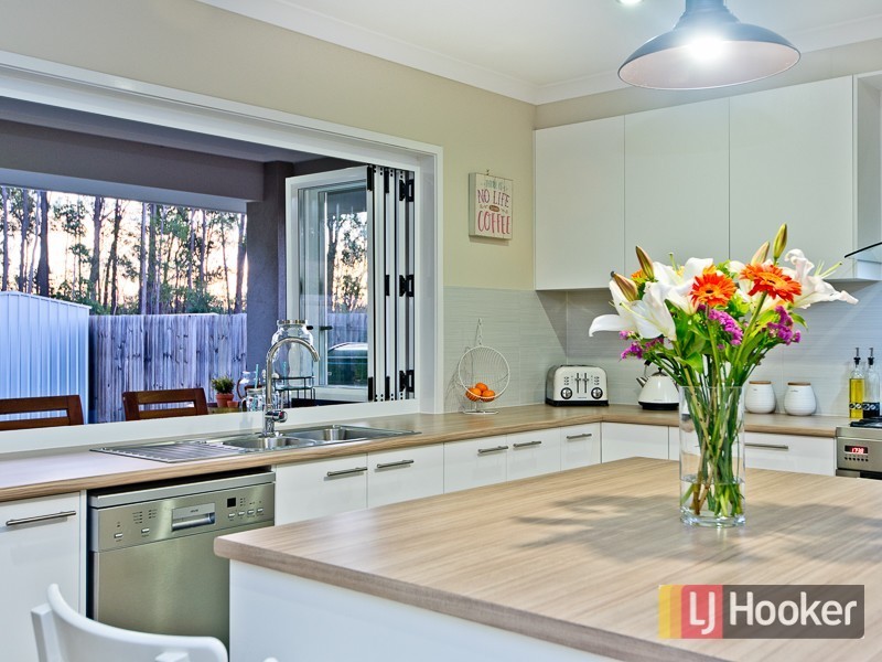7 Hinton Crescent, Mango Hill QLD 4509