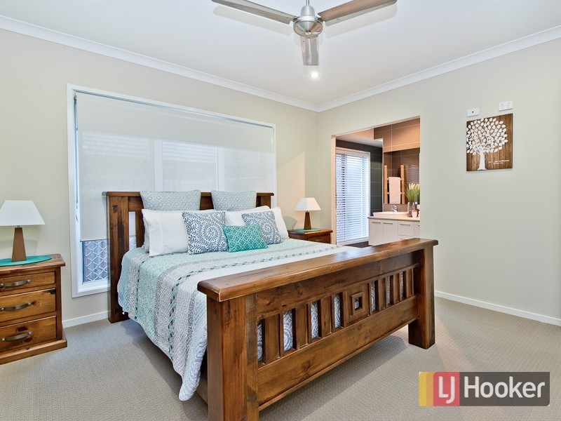 7 Hinton Crescent, Mango Hill QLD 4509