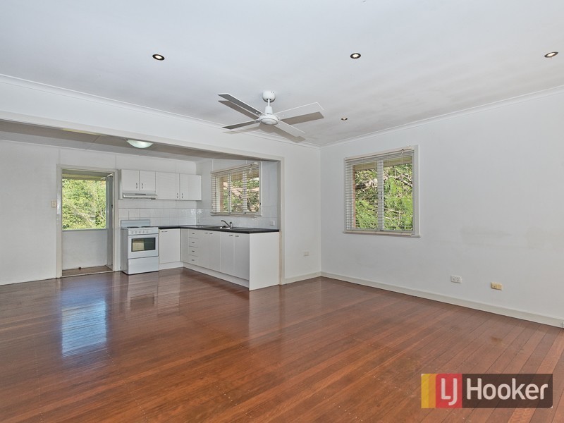 18 Bruce Street, Chermside QLD 4032