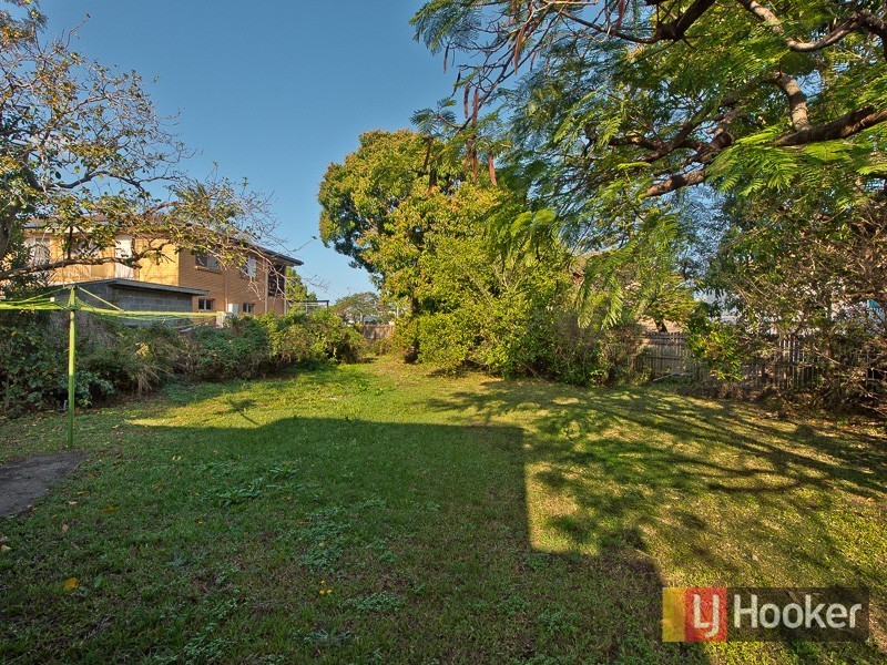 18 Bruce Street, Chermside QLD 4032