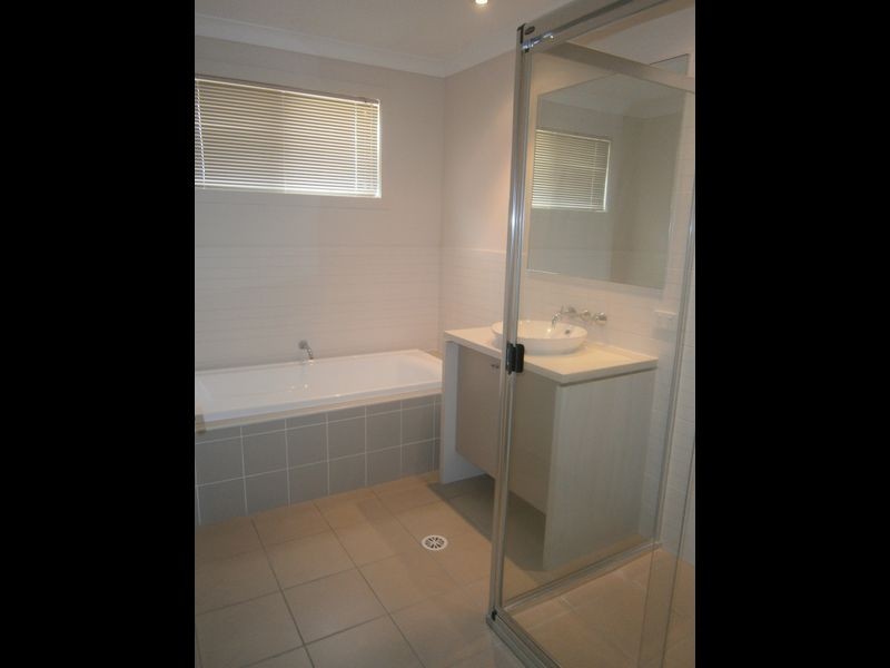 20 Somerset Drive, Carseldine QLD 4034