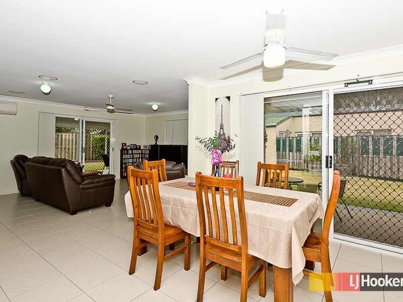 3 Jarrah Place, Fitzgibbon QLD 4018