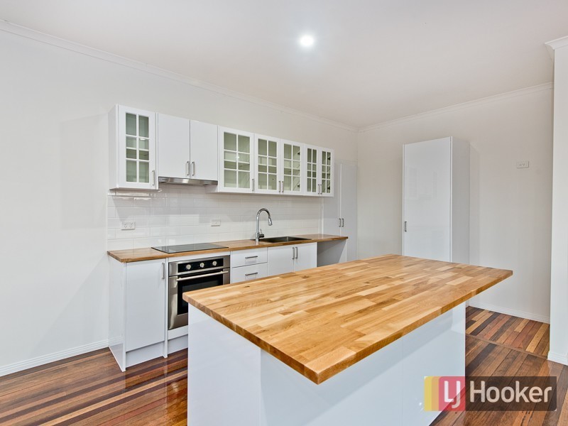 62 Chermside Road, Newtown QLD 4305