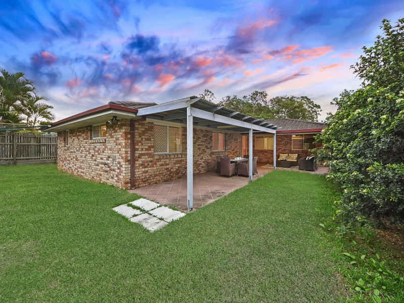 11 Morgan Road, Albany Creek QLD 4035