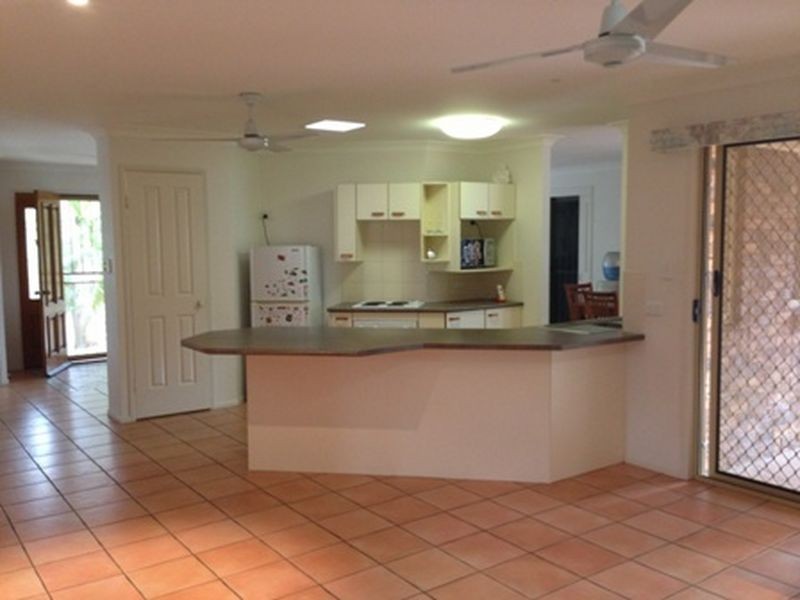9 Stallone Circuit, Mcdowall QLD 4053