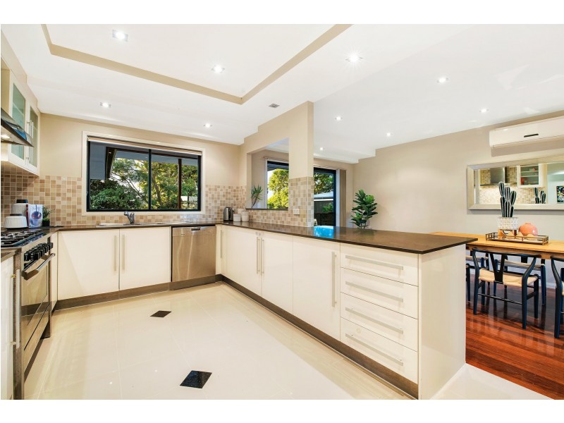 21 Eastbourne Street, Chermside West QLD 4032