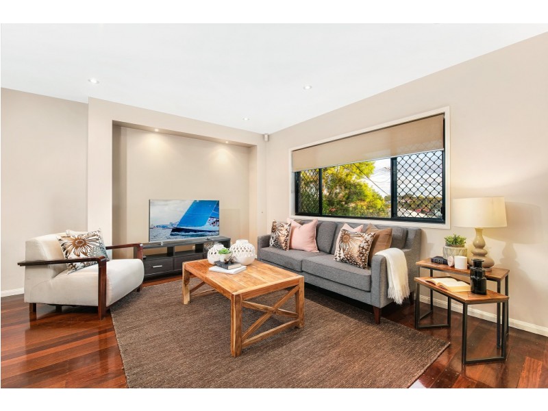 21 Eastbourne Street, Chermside West QLD 4032