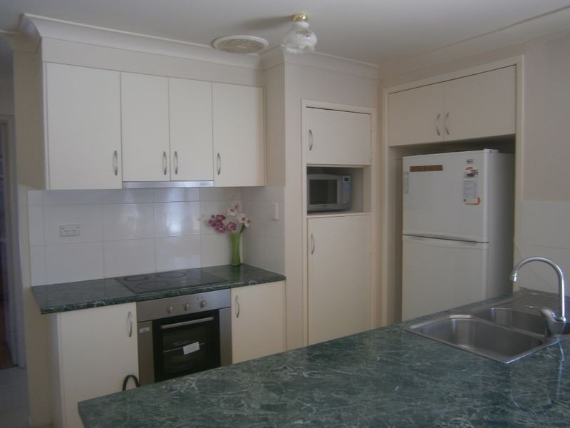 11 Rose Crescent, Fitzgibbon QLD 4018