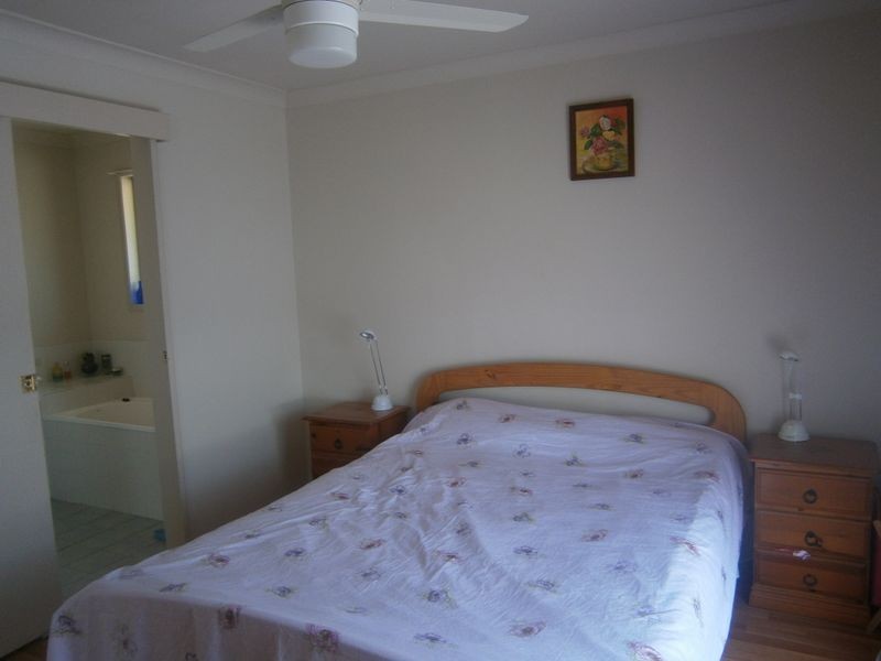 11 Rose Crescent, Fitzgibbon QLD 4018