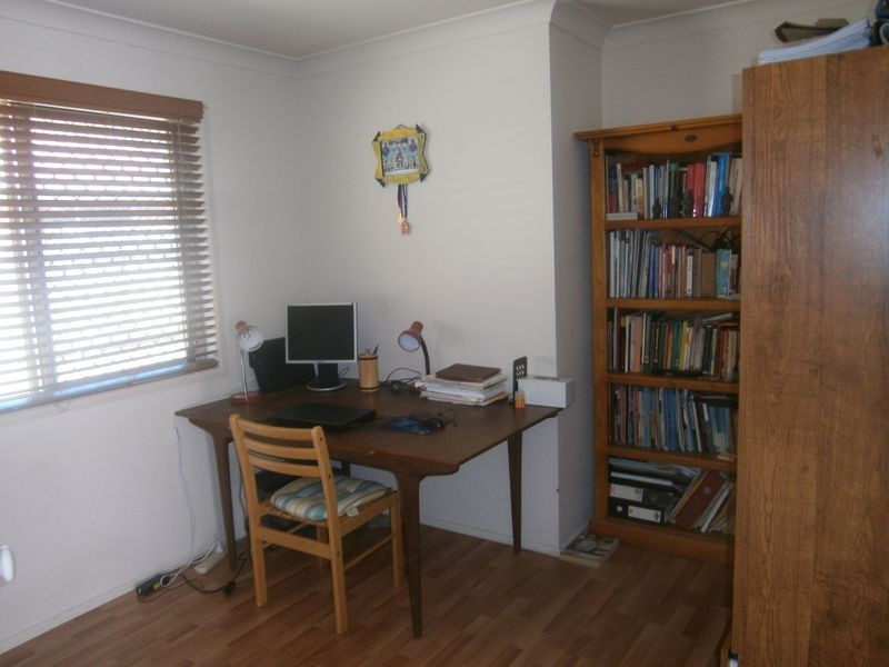 11 Rose Crescent, Fitzgibbon QLD 4018