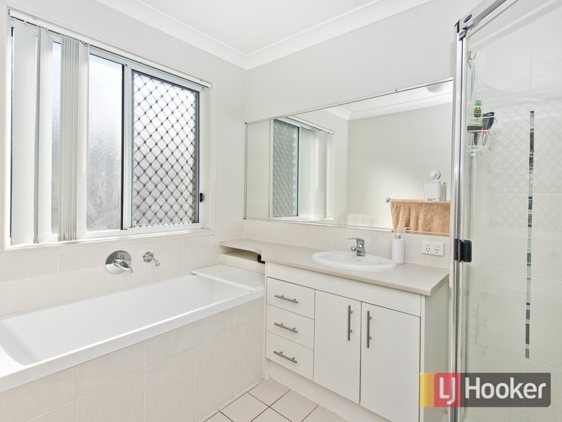21 Booyong Place, Bridgeman Downs QLD 4035
