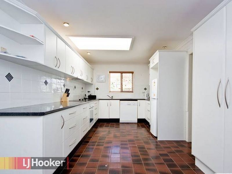 15 Bunya Park Drive, Eatons Hill QLD 4037