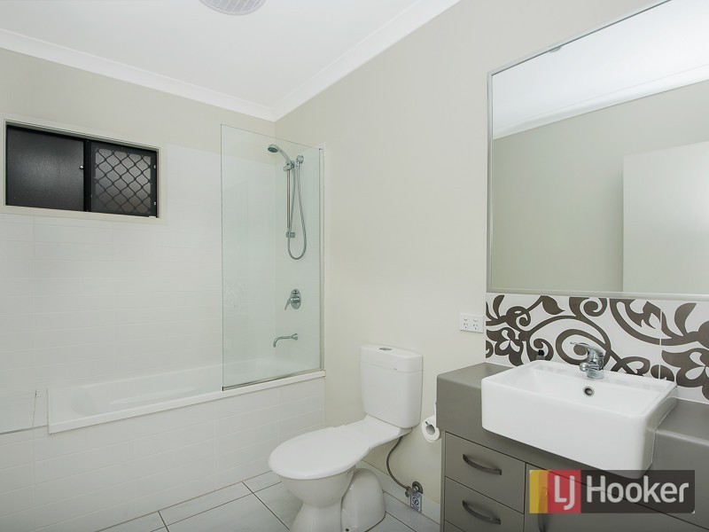 60 Mount Kaputar Avenue, Fitzgibbon QLD 4018