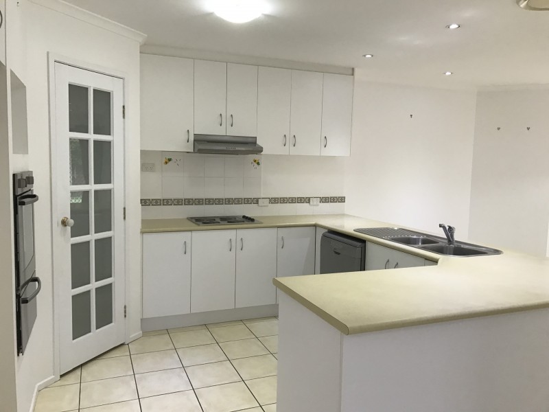 11 Kurrajong Place, Bridgeman Downs QLD 4035