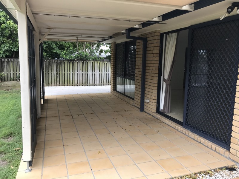 11 Kurrajong Place, Bridgeman Downs QLD 4035