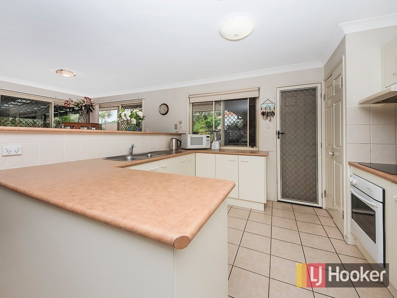 11 Handel Court, Eatons Hill QLD 4037