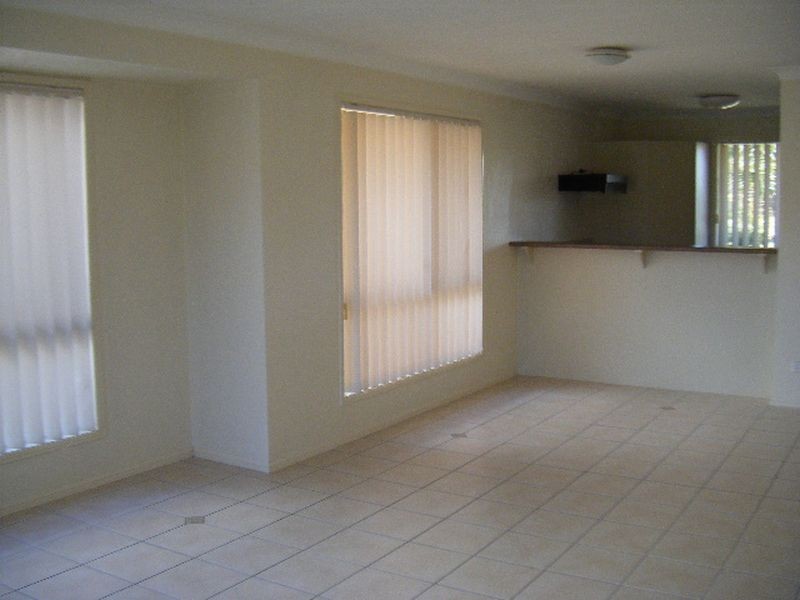 2/27 Denning Road, Bracken Ridge QLD 4017