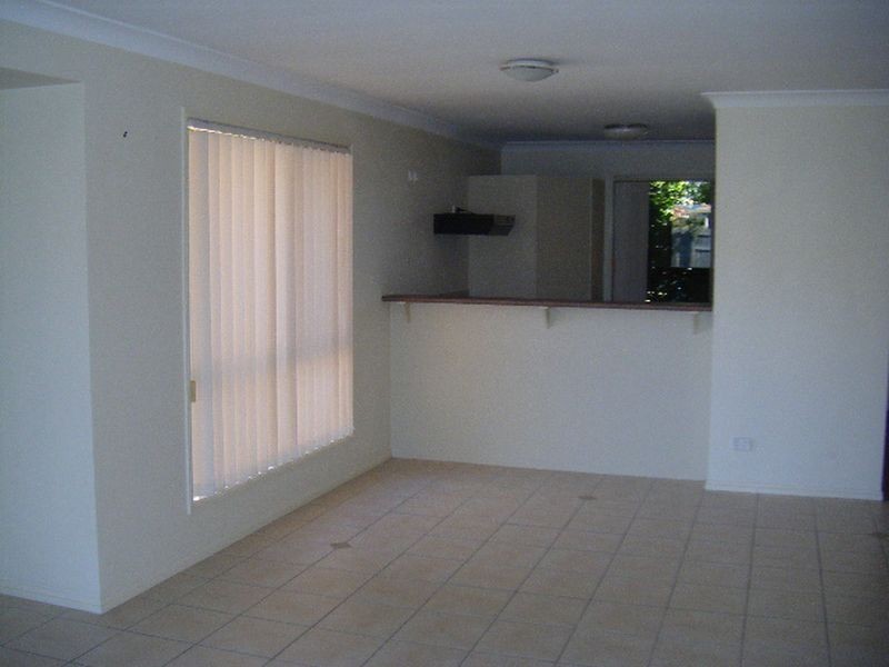 2/27 Denning Road, Bracken Ridge QLD 4017