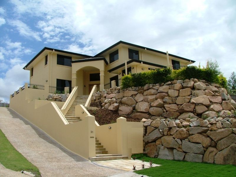 31 Valencia Court, Eatons Hill QLD 4037