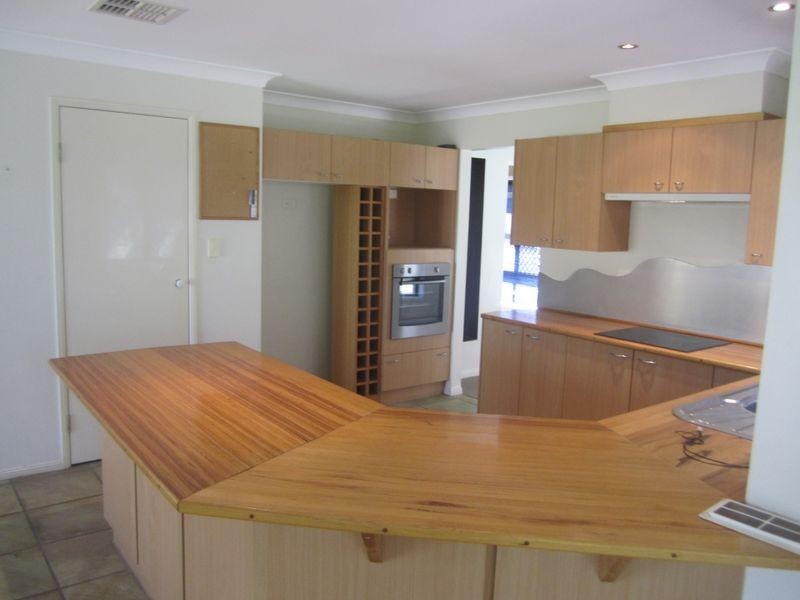 31 Valencia Court, Eatons Hill QLD 4037